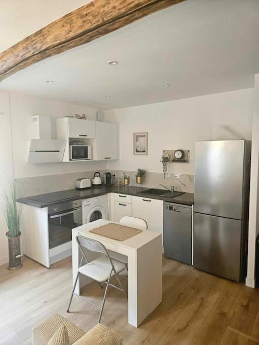 "La Tour", Logement Cosy, Au Calme Vertrieu Dış mekan fotoğraf